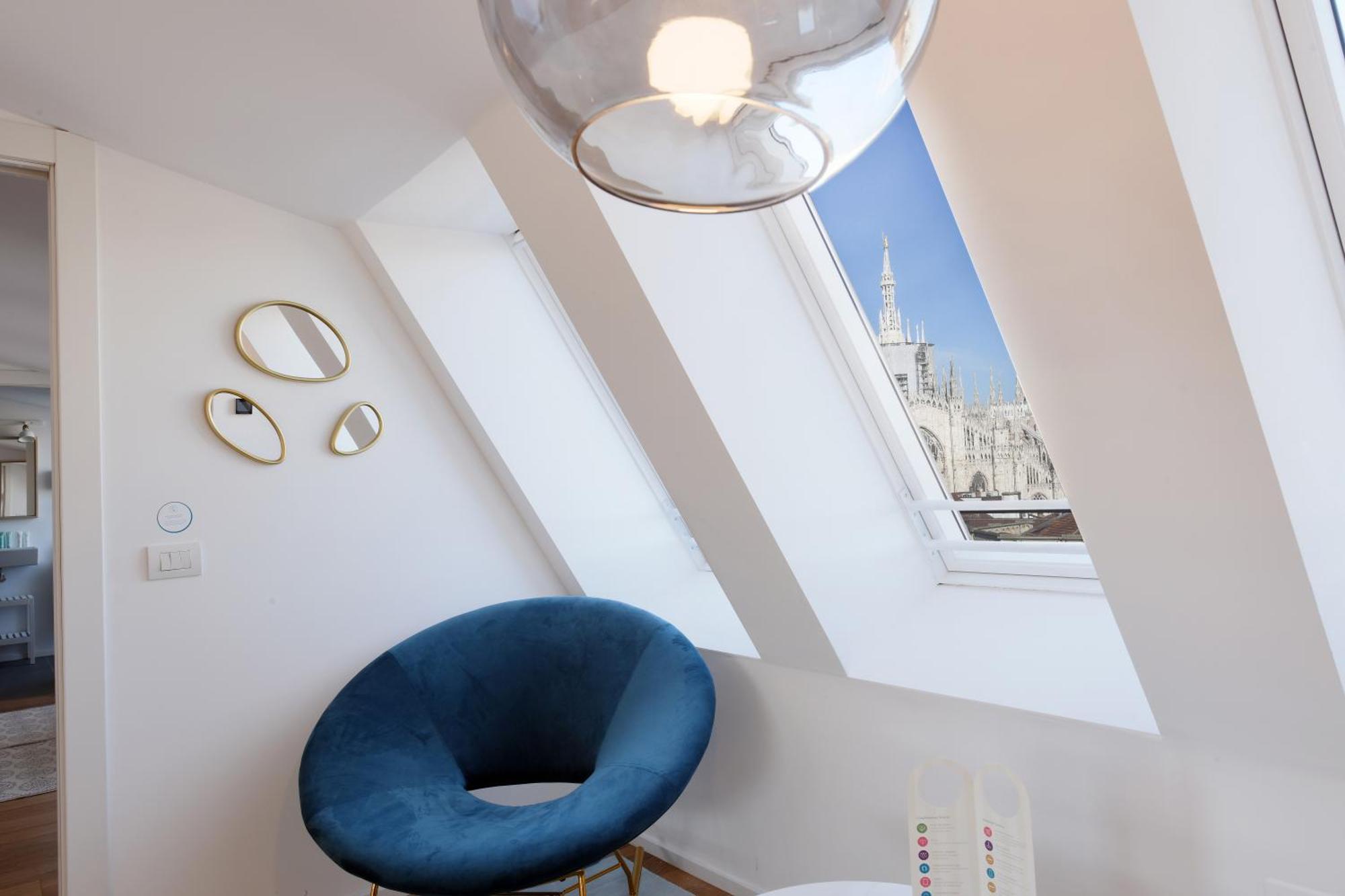 Sweett - Duomo View Apartment Milan Ruang foto