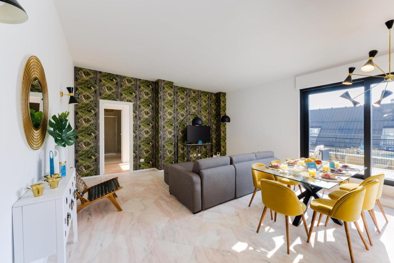 Sweett - Duomo View Apartment Milan Bagian luar foto